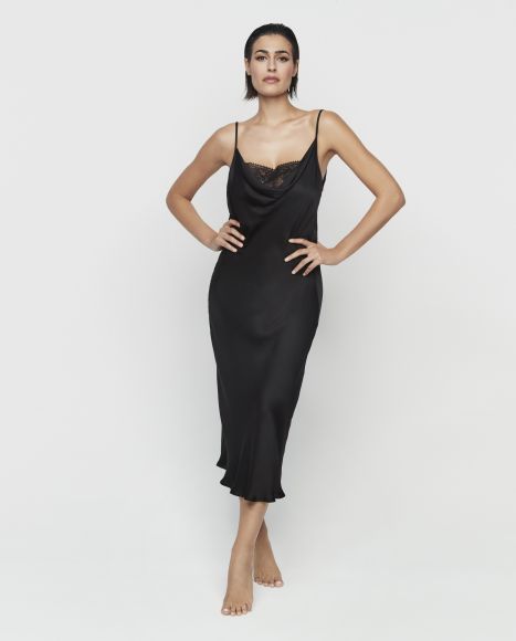 Moteriški naktiniai